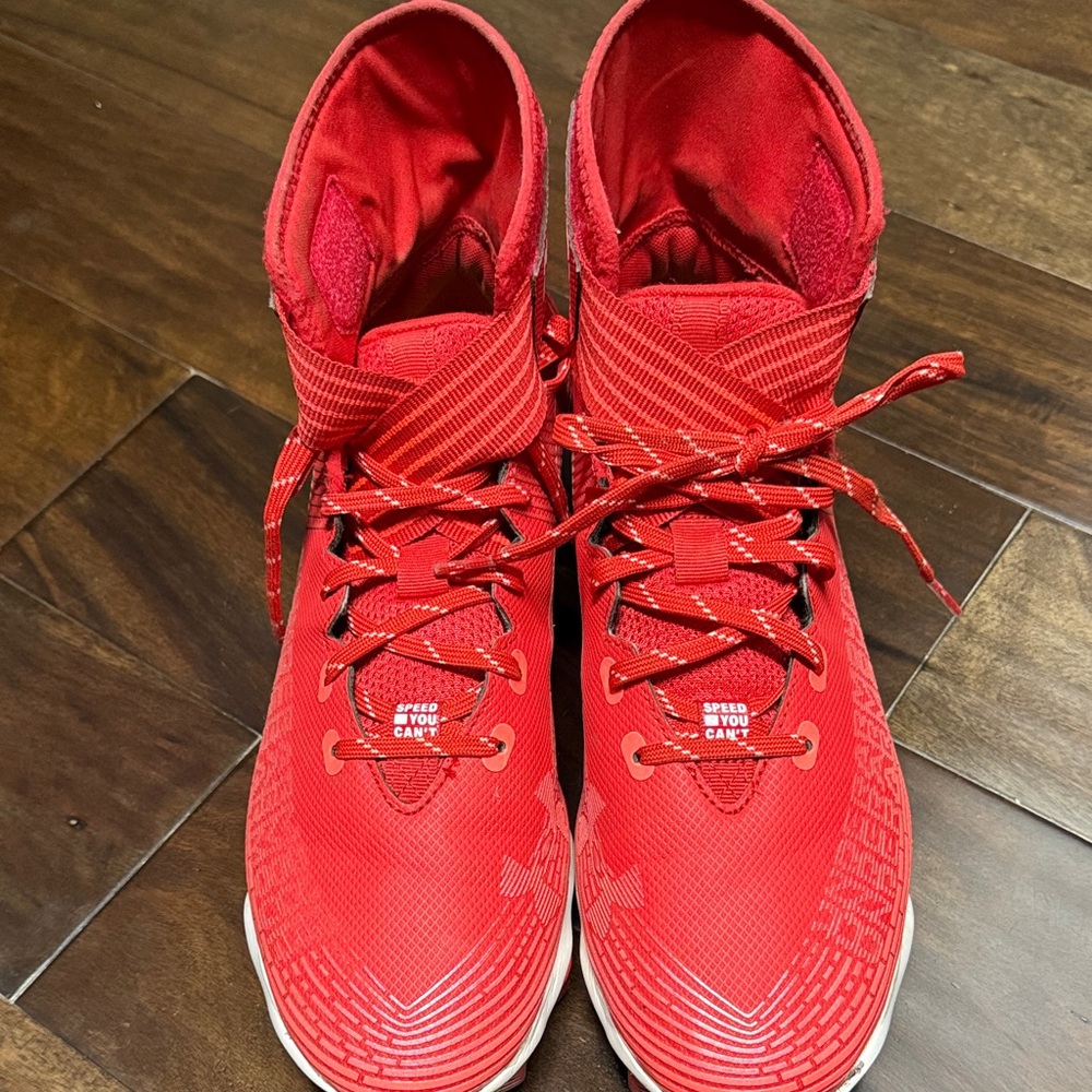 Under Armour Red Athletic cleats